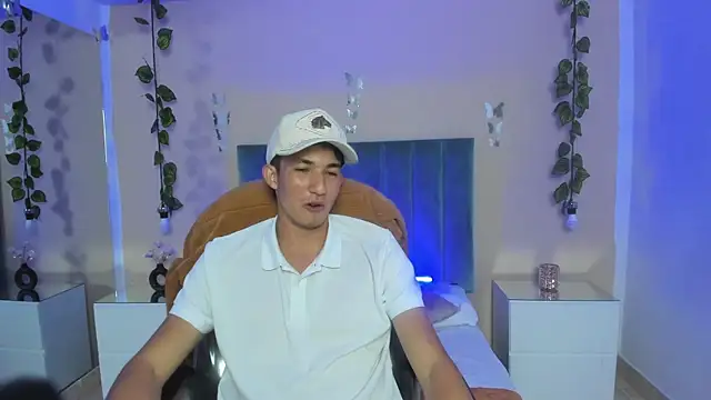 angel of sinn online show from April 14, 3:34 am