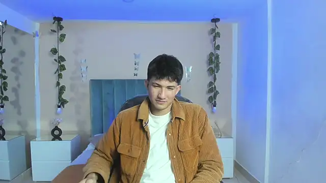 angel of sinn online show from April 16, 3:40 am