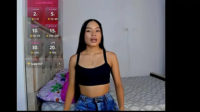 pocahontasbaby  online show from April 10, 12:05 am