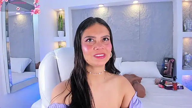 NicolSantos online show from July 10, 11:46 am