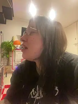 cherryxxox online show from April 16, 2:56 am