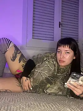 cherryxxox online show from July 1, 4:14 am