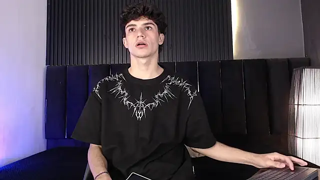 Logan Steel online show from April 17, 4:37 am