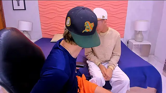 Juan saul1 online show from April 11, 9:19 pm