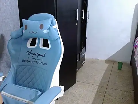 nathasha Angi online show from April 12, 3:44 am