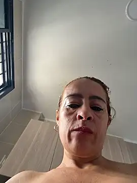 Snapshot of Natigoonzalez chatting on May 23, 1:48 pm Natigoonzalez online show from May 23, 1:48 pm