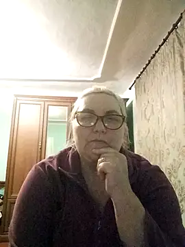 AureliaSky598 online show from April 23, 5:59 pm
