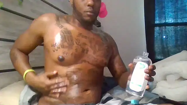 zdaddymm online show from April 18, 4:55 pm