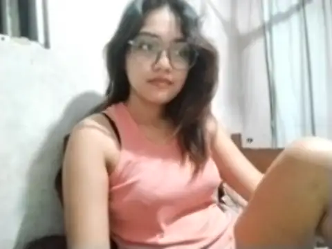 OliviaCarchi online show from July 10, 10:40 am