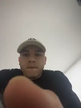 Max valiant online show from April 15, 12:28 am