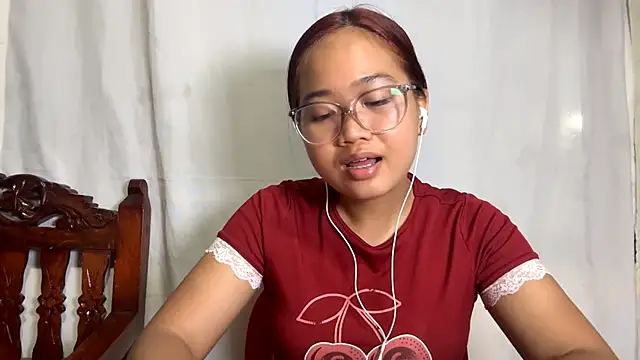 SheenaMcbrien online show from April 13, 12:21 pm