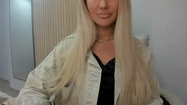 Snapshot of Anastaeisha chatting on June 2, 12:40 pm Anastaeisha online show from June 2, 12:40 pm