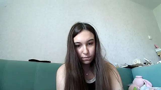 Snapshot of RiannaBrown chatting on June 18, 4:13 am RiannaBrown online show from June 18, 4:13 am