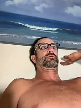 Pink-Tip-Bunny online show from April 18, 2:04 am