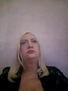 Julia20X online show from April 8, 6:41 pm