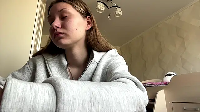 UncaringArtery online show from April 14, 6:08 am