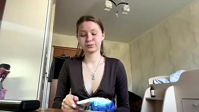 UncaringArtery online show from April 16, 6:14 am