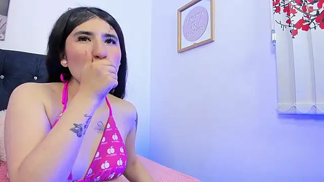 Fourbidden Desires online show from April 16, 2:40 pm