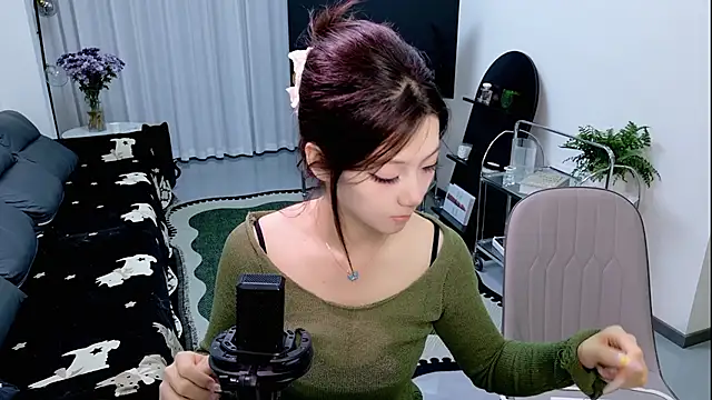 pooh-003 online show from April 17, 12:08 pm