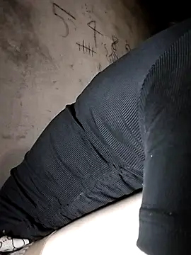 giahan1 online show from April 16, 1:12 pm