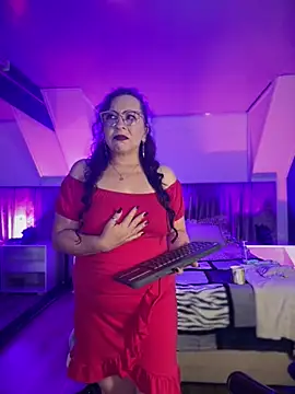 Jenifer cruz online show from April 11, 5:45 am