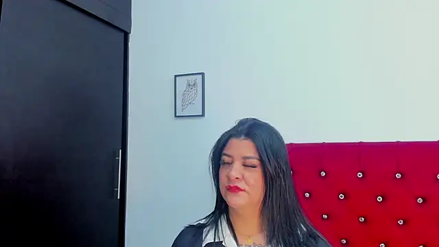 Katty West online show from April 11, 7:40 pm