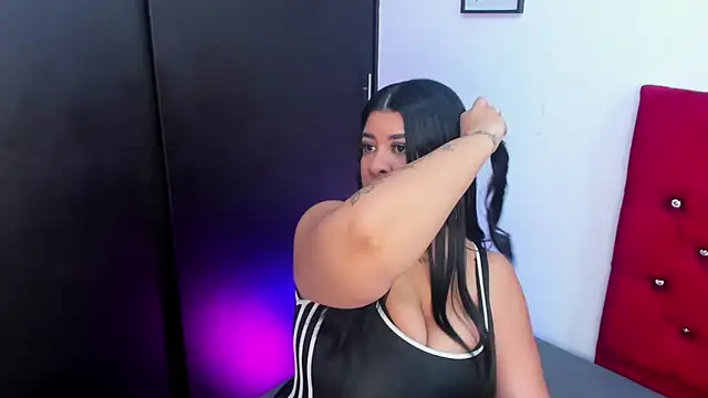 Katty West online show from April 14, 7:20 pm