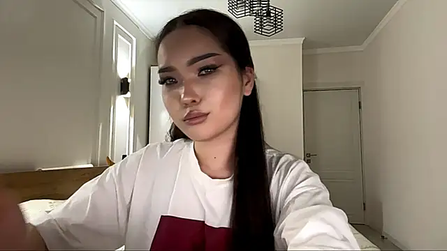 MardellHeavrin online show from April 12, 2:22 pm