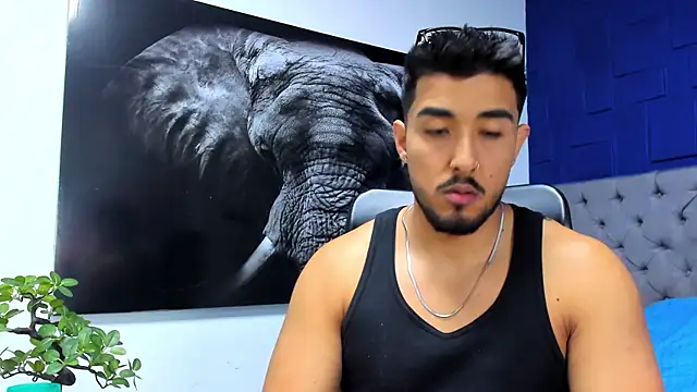 alangreek1 online show from June 2, 1:51 am