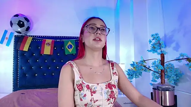 Amelie adams online show from July 16, 11:05 am
