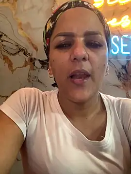 tyraba online show from April 14, 3:51 pm