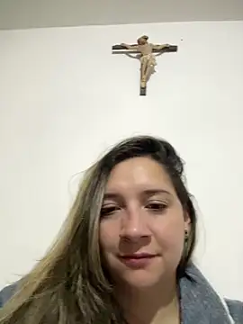 Snapshot of belucci_vale chatting on April 18, 9:13 am belucci vale online show from April 18, 9:13 am