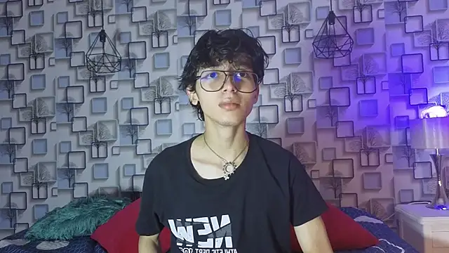 Twink Sebas7 online show from April 15, 12:12 pm