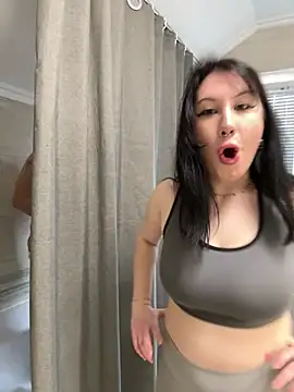 BlondyDream  online show from April 18, 7:45 am