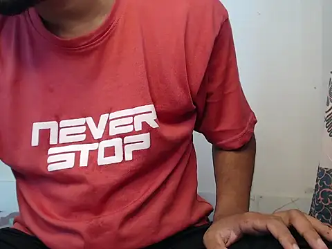 Snapshot of VelvetCoupleLive chatting on June 6, 4:06 am VelvetCoupleLive online show from June 6, 4:06 am