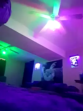 chronic vibez online show from April 15, 7:58 pm