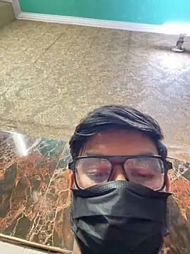 Snapshot of Badbuddy00 chatting on April 20, 8:06 am Badbuddy00 online show from April 20, 8:06 am