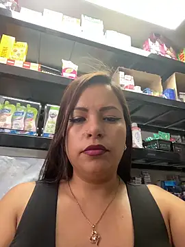 MIA ROSSEEE online show from May 20, 2:23 pm