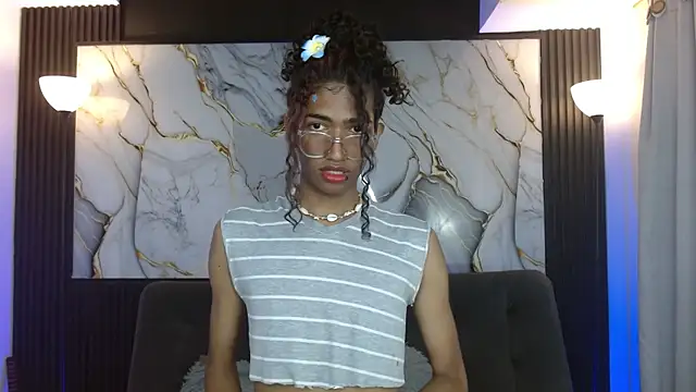 triiangel latinboy online show from April 16, 12:22 am