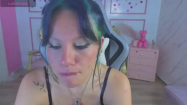 lewii t online show from April 11, 2:38 am