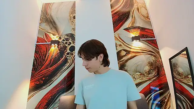 RAPHAEL NYON1 online show from June 1, 3:41 am