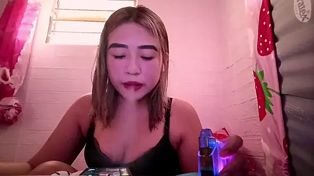 TamRuman online show from April 18, 2:48 am