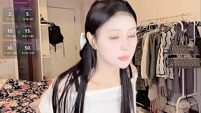 Snapshot of secret-anan chatting on May 6, 9:20 pm secret-anan online show from May 6, 9:20 pm