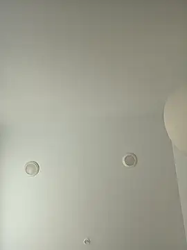 rawanduncut4u online show from April 11, 10:47 pm