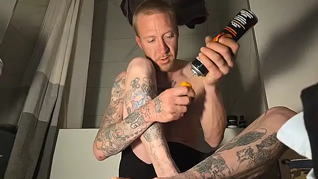 rawanduncut4u online show from April 16, 8:26 am