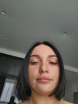 LucyHotty  online show from April 16, 1:12 pm