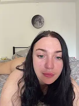 Snapshot of LucyHotty_ chatting on June 22, 7:16 am LucyHotty online show from June 22, 7:16 am