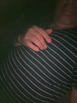 elysmay online show from April 9, 10:15 pm