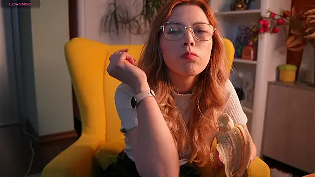 SonyaCubine online show from April 12, 11:37 am