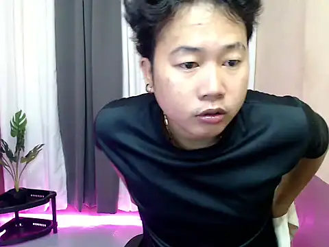 Soctober online show from April 11, 6:51 am